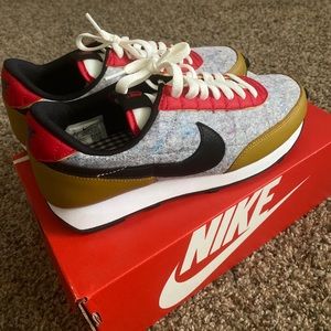 Nike Daybreak Shoes